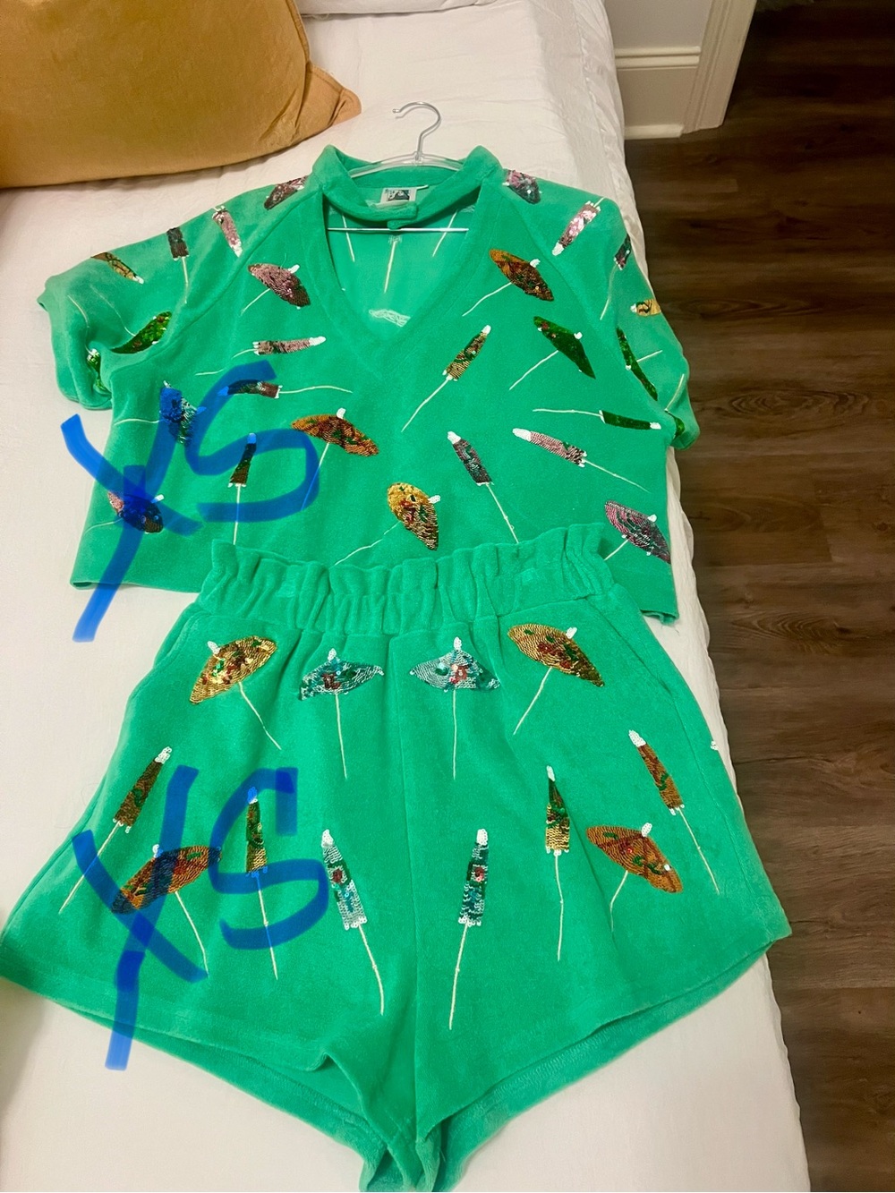 QUEEN OF SPARKLES Green Sequin-Embellished Knit Top & Shorts Set